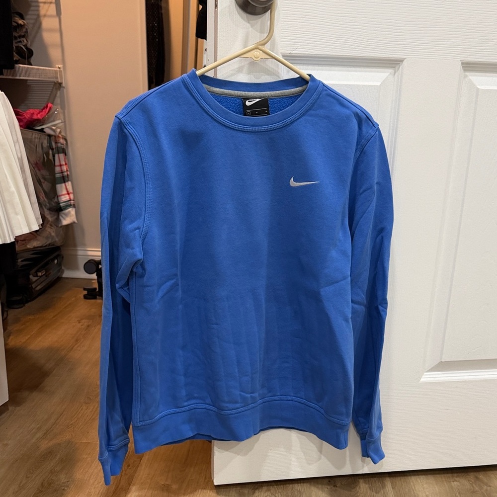 Nike Men's Vibrant Blue Crewneck Sweater